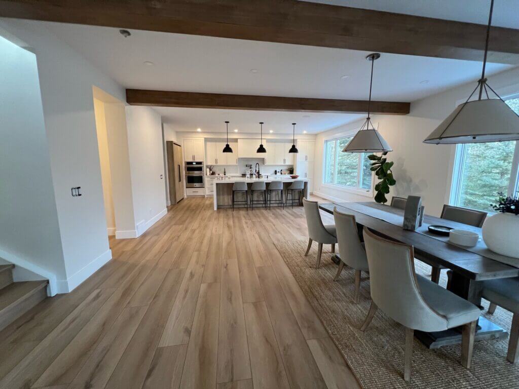 Antique white kitchen and dinning room from benjamin Moore